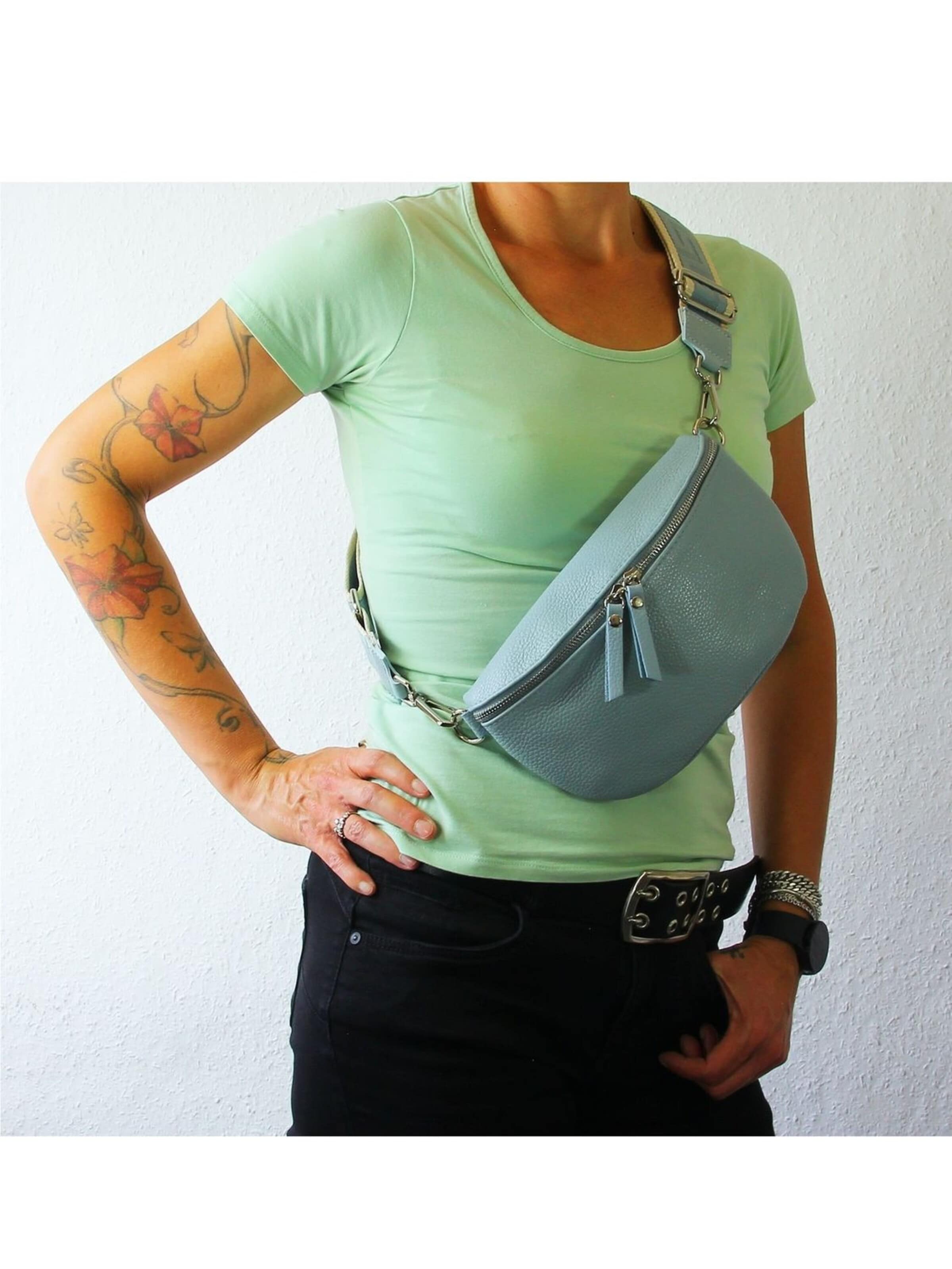 Florence Belt bag in Blue