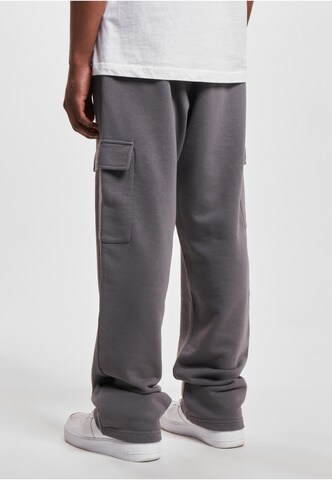 DEF Regular Cargo Pants 'Ice' in Grey