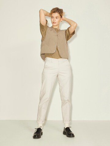 regular Pantaloni chino 'Ella' di JJXX in beige