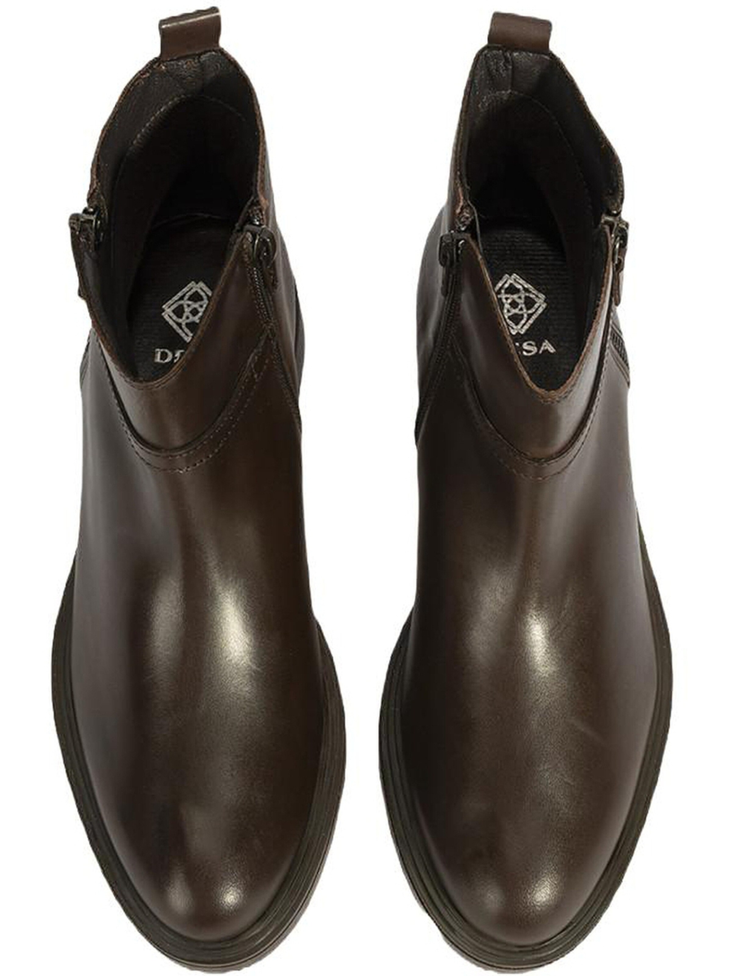 Desa Boots in Brown