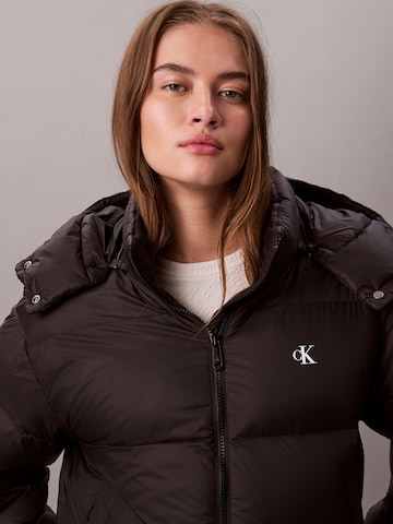 melns Calvin Klein Jeans Starpsezonu jaka 'ESSENTIAL'