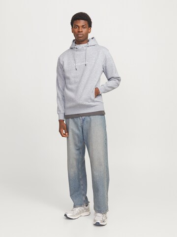 Sweat-shirt 'JJTree' JACK & JONES en gris