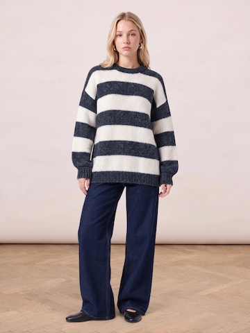 noar studios Pullover in Weiß