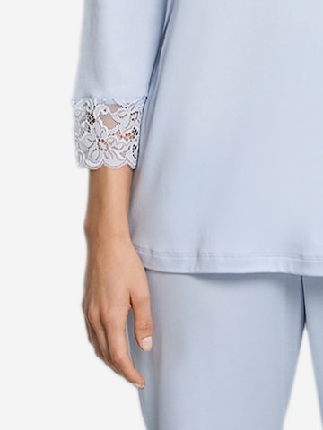 Hanro Pyjama 'Moments' in Blauw