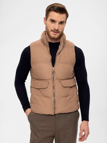 Gilet Antioch en beige : devant