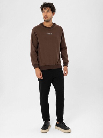 Antioch Sweatshirt in Bruin