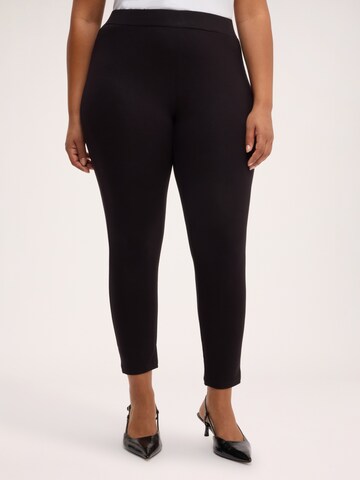 Skinny Pantaloni di Fiorella Rubino in nero