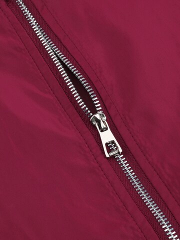 YOUTHUP Between-Season Jacket in Red