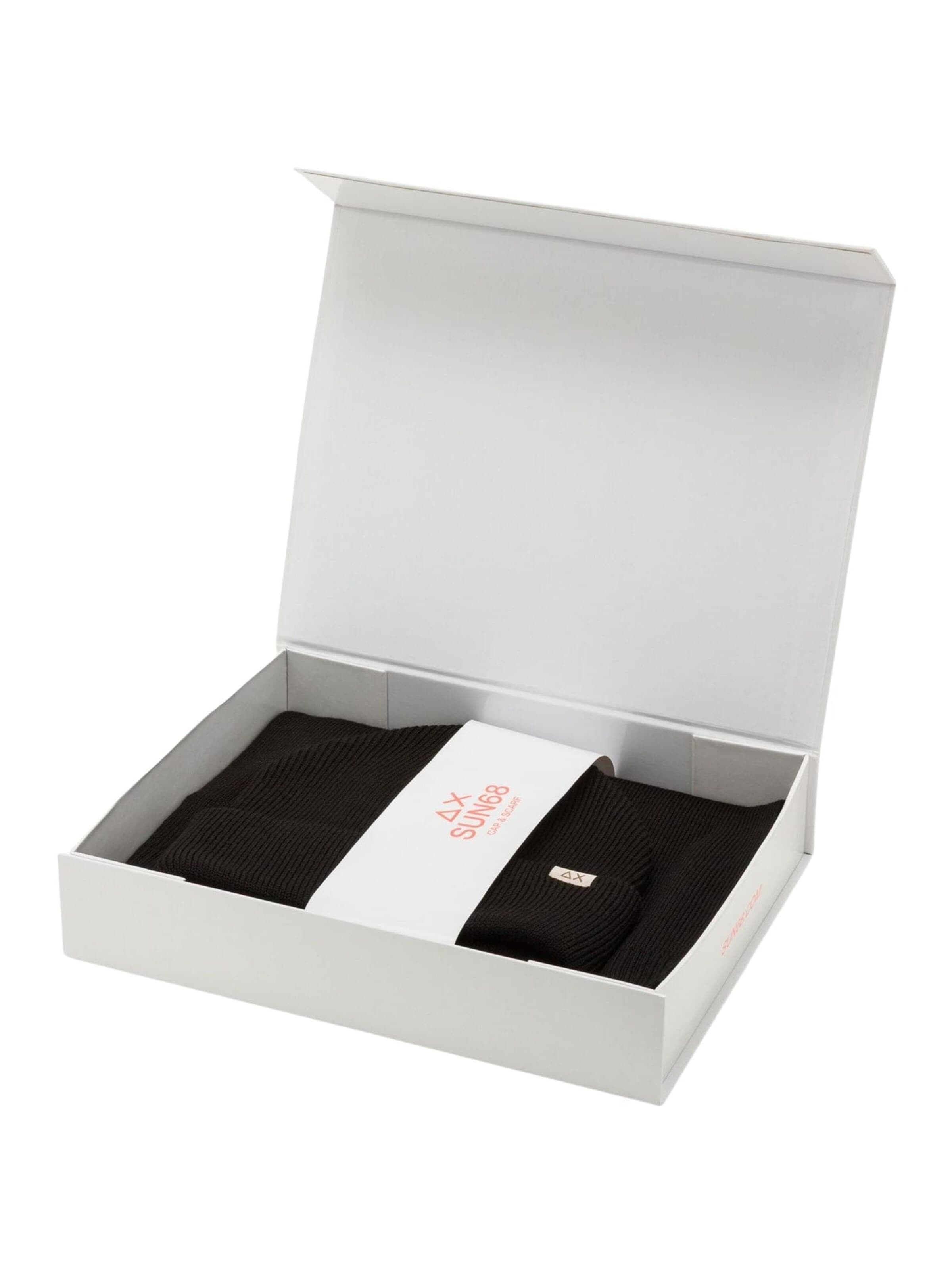 Écharpe 'Men's Black Wool Blend Hat and Scarf Set' SUN68 en noir