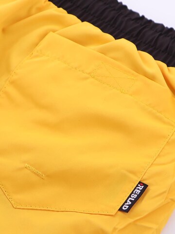 Reslad Board Shorts 'RS5015' in Yellow