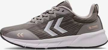 Hummel Athletic Shoes in Grey: front