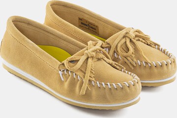 Mocassin 'Kilty plus' Minnetonka en jaune