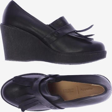 hessnatur Flats & Loafers in 41 in Black: front