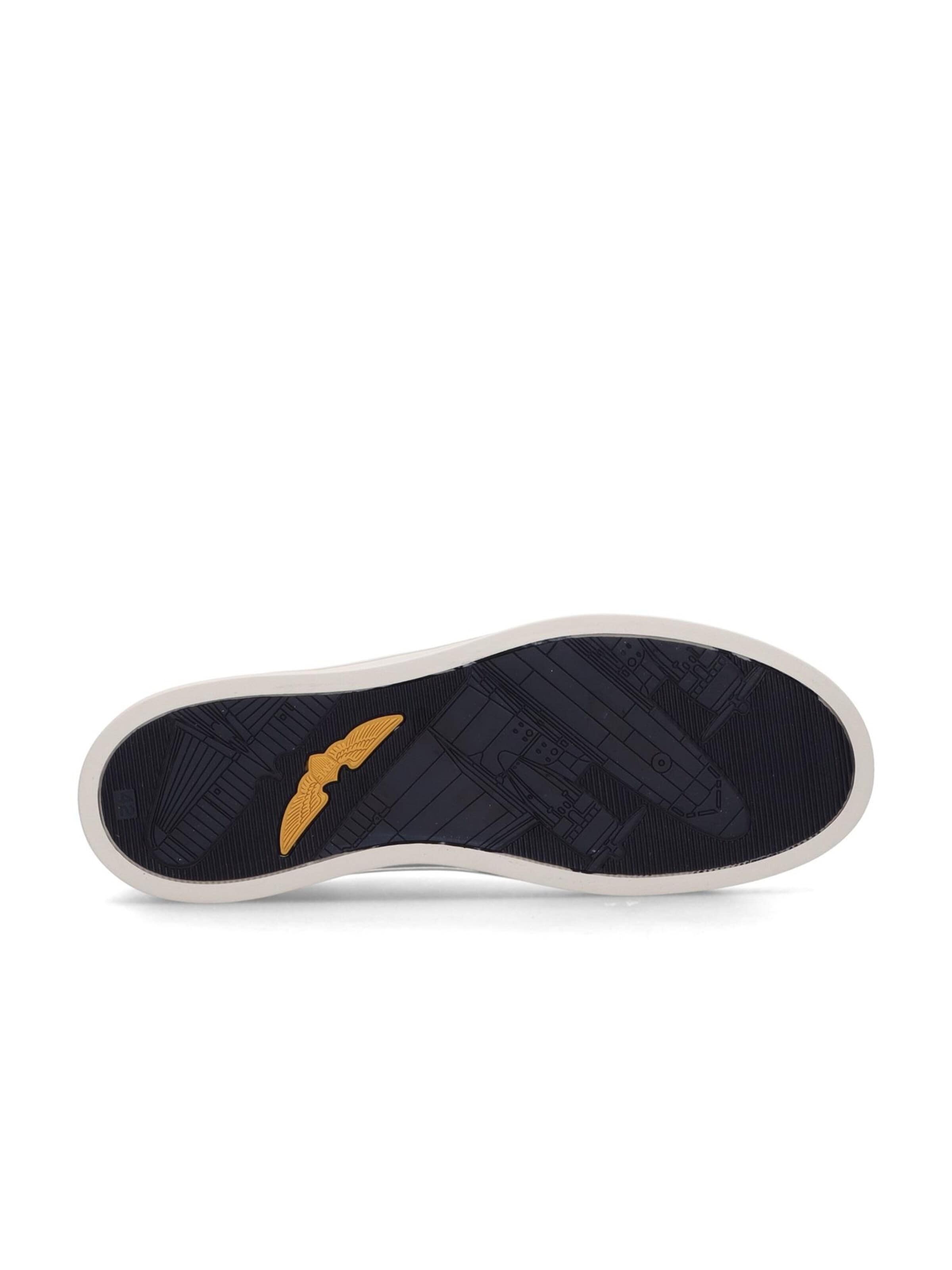 PME Legend Låg sneaker 'Rivet sneaker in leather' i vit