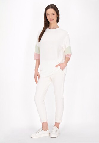 usha BLUE LABEL - Camiseta 'Fashion Look' en blanco