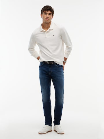 Tommy Jeans Regular Jeans 'AUSTIN' in Blau