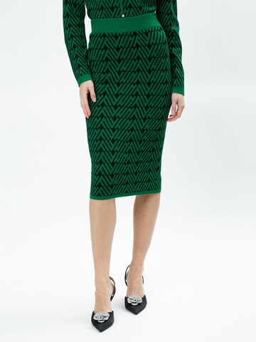 Influencer Skirt in Green: front