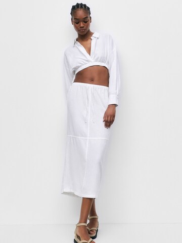 Jupe Pull&Bear en blanc : devant