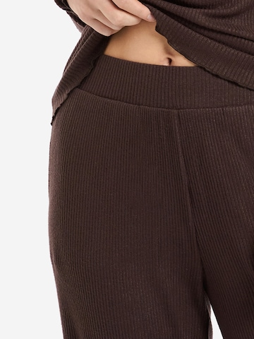 ETAM Pyjamahose 'Jovana' in Braun