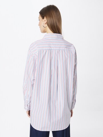 TOMMY HILFIGER - Blusa en blanco