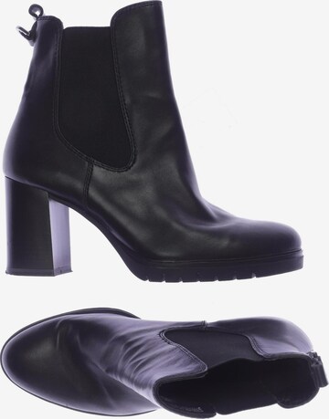 TAMARIS Dress Boots in 40 in Black: front