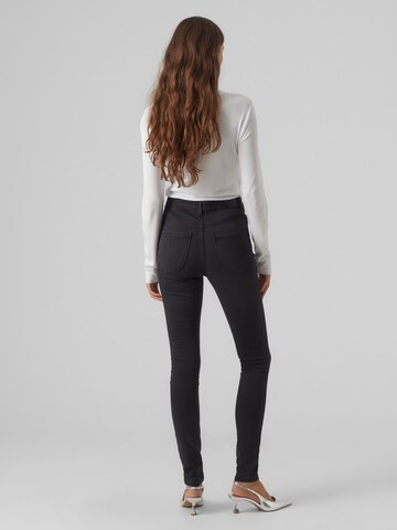 VERO MODA Футболка 'Roma' в Белый