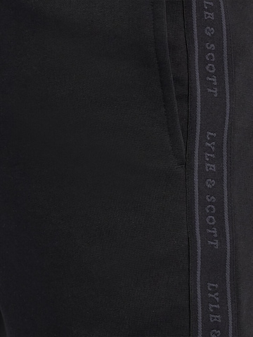 Regular Pantalon Lyle & Scott en noir