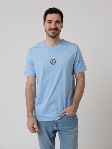 Bavarian Caps Shirt 'Lucky Luke: Bierfässer' in Blue: front