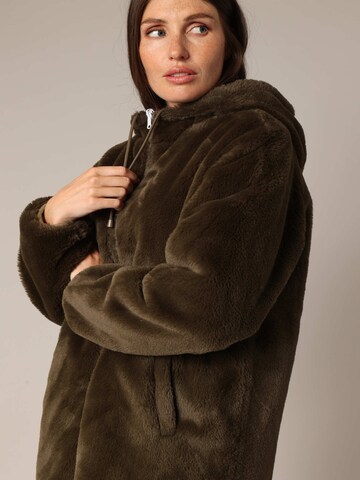 Parka d’hiver 'ISSINA' Deeluxe en vert