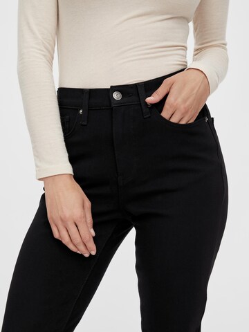 Skinny Jeans 'Ayo' de la Y.A.S pe negru