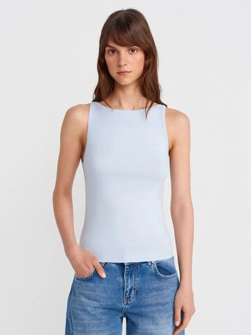 Dilvin Top in Blau: Vorderseite