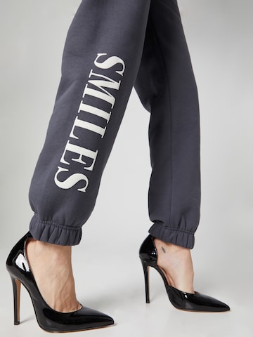 Smiles Tapered Broek 'Jarno' in Blauw