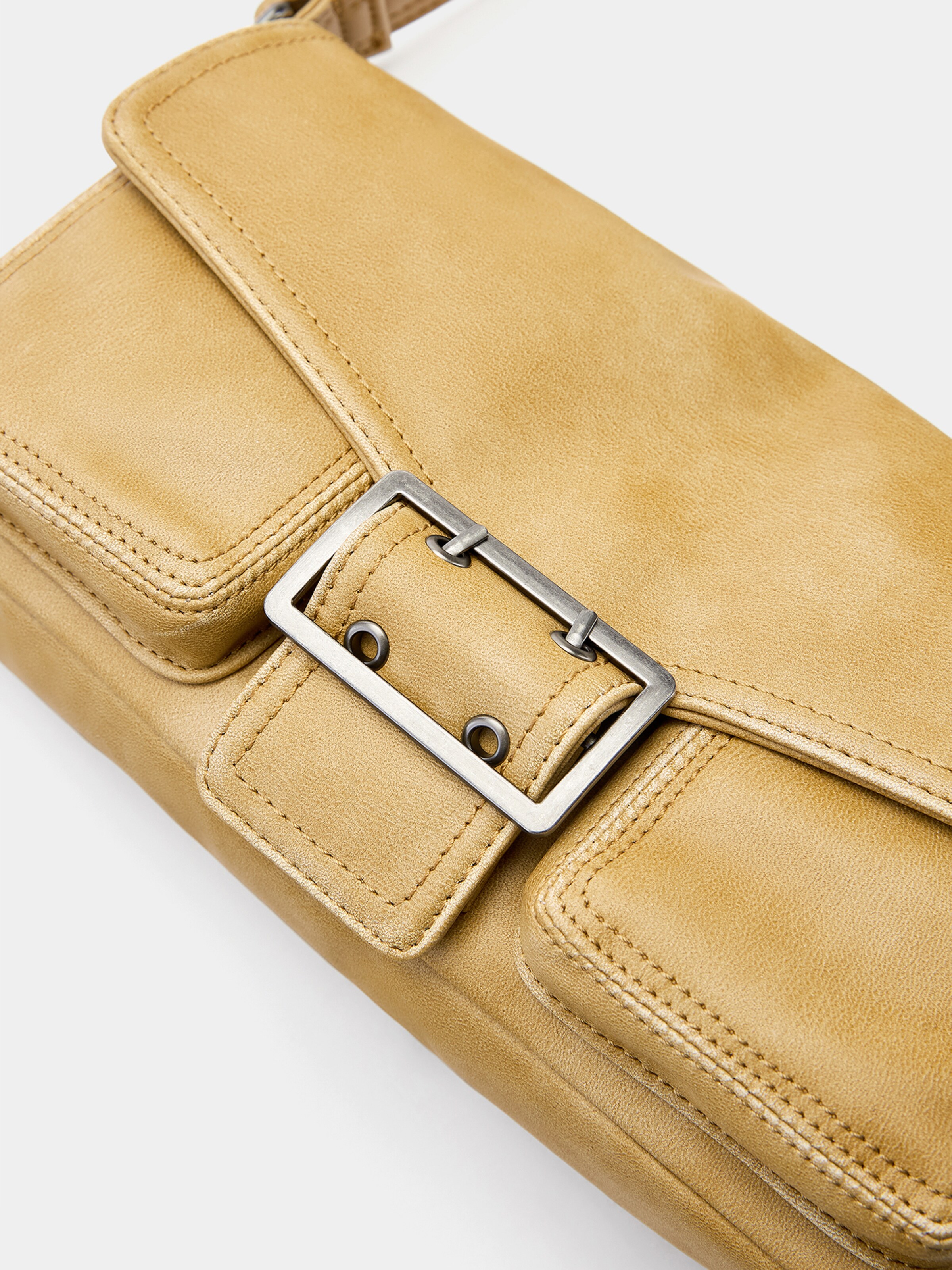 Pull Bear Shoulder bag in Mustard ABOUT YOU