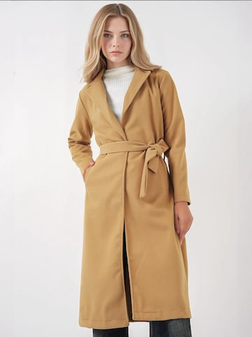 Bigdart Between-Seasons Coat in Yellow: front