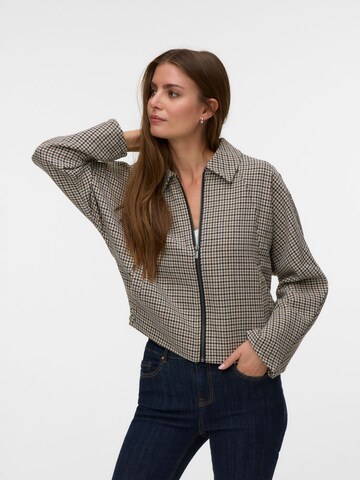 VERO MODA - Chaqueta de entretiempo 'VMREYA' en beige: frente