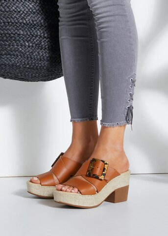 LASCANA Mule in Brown: front