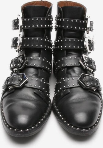 Givenchy Dress Boots in 37,5 in Black