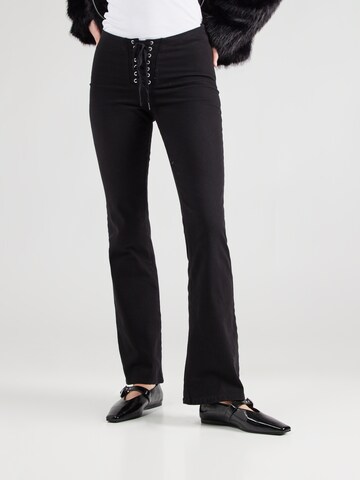 Flared Pantaloni di Monki in nero: frontale