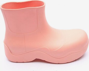 Bottega Veneta Dress Boots in 40 in Pink: front