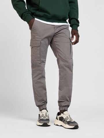 WOTEGA Slim fit Cargo Pants '341' in Grey