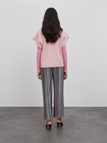 EDITED Pullover 'Hilla' in Pink