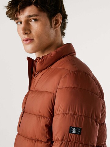 Pepe Jeans Jacke in Rot