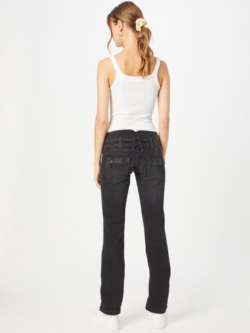 FREEMAN T. PORTER Regular Jeans 'Amelie' i svart