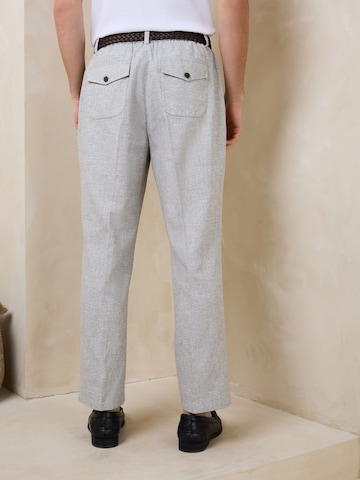Regular Pantalon Next en gris