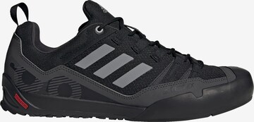 ADIDAS TERREX Χαμηλό παπούτσι 'Swift Solo Approach' σε μαύρο