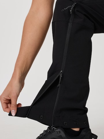 SWEDEMOUNT Regular Outdoorbroek 'Stryn' in Zwart