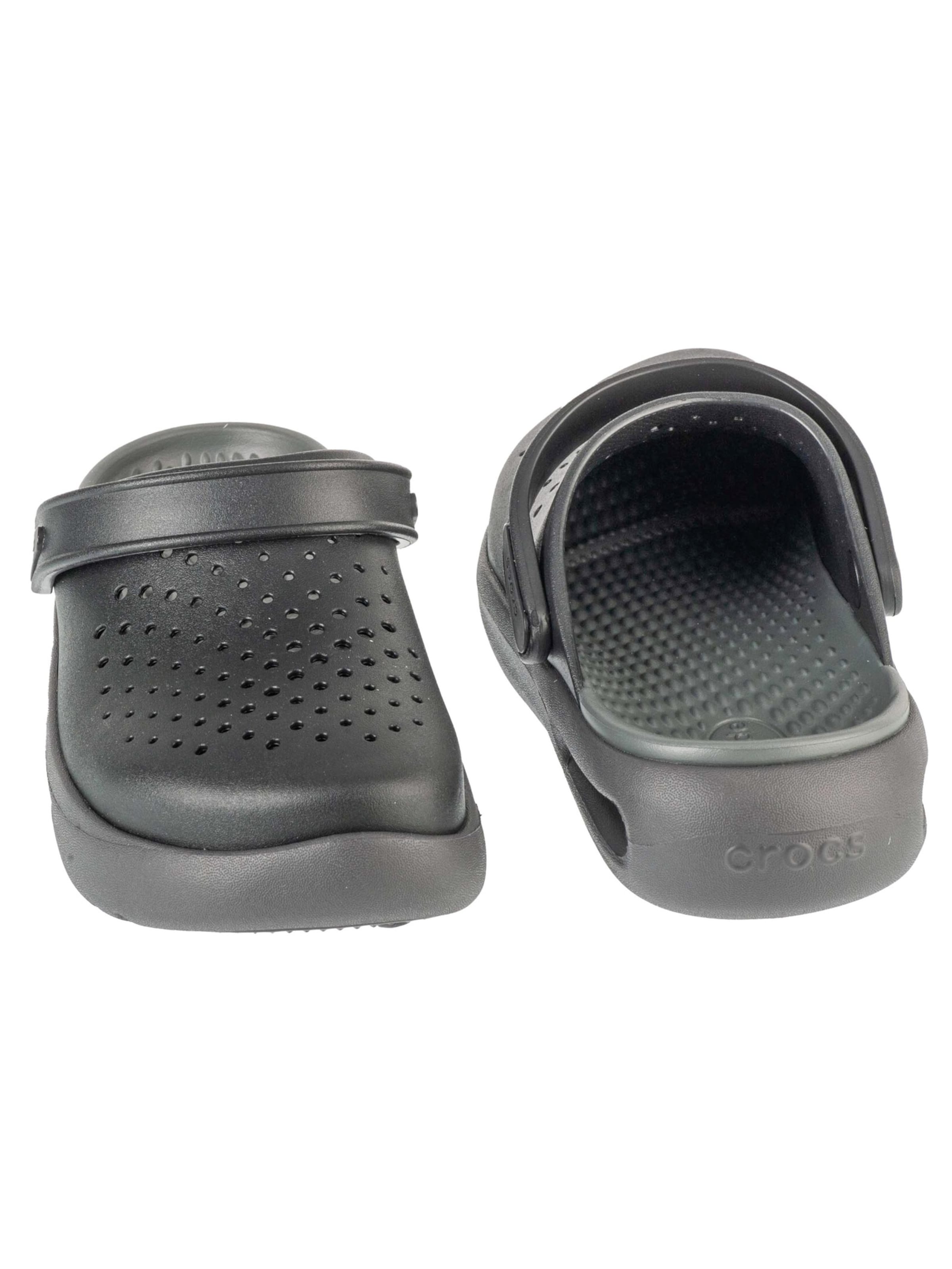Crocs Clogs in Black