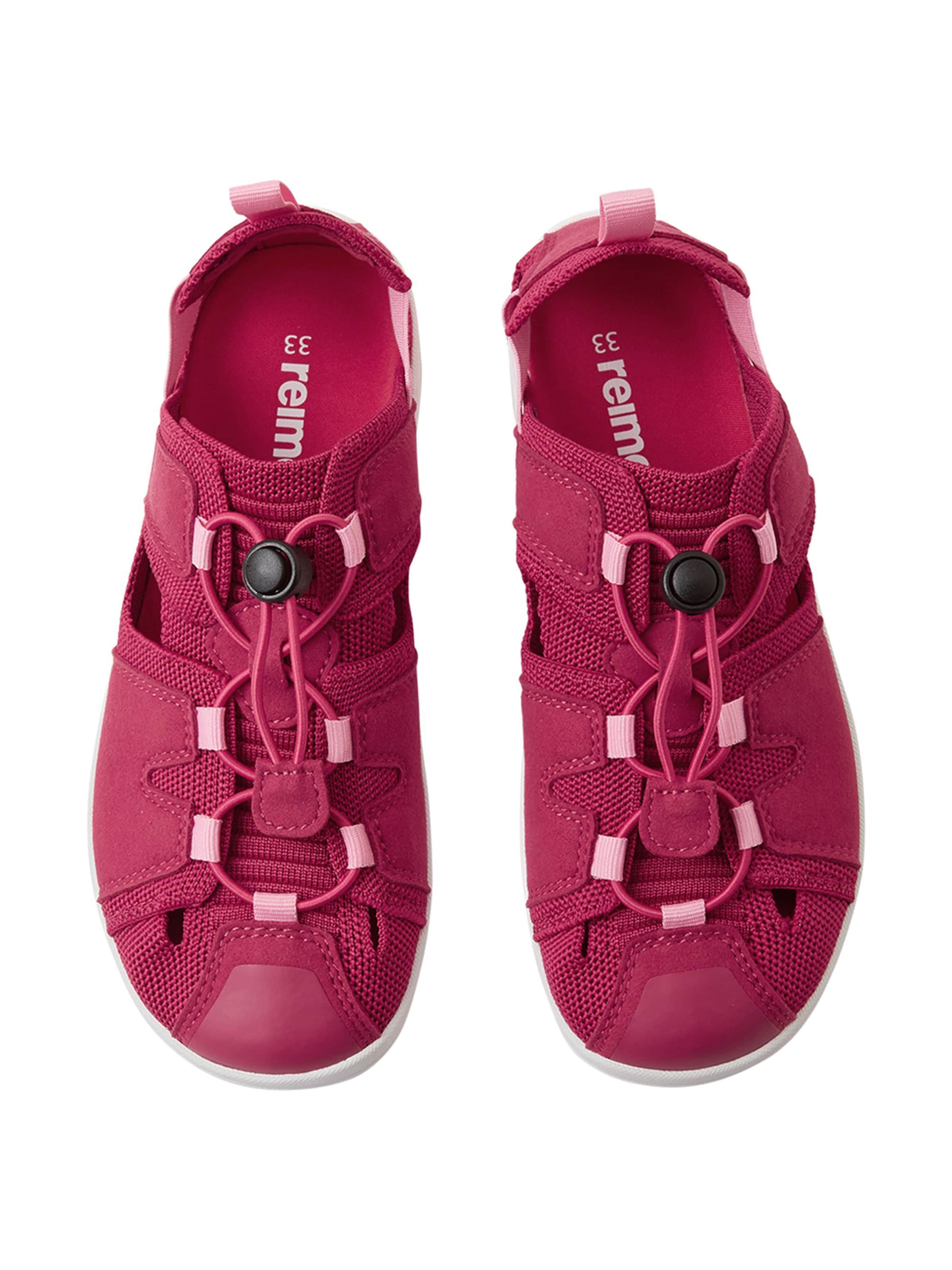 Chaussures ouvertes Reima en rose