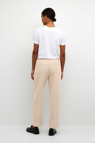 Regular Pantalon à plis 'Sakura' Kaffe en beige