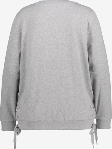 Ulla Popken Sweatshirt in Grijs